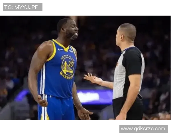 勇士赛场突发小插曲裁判冷静应对妥善处理比赛局势